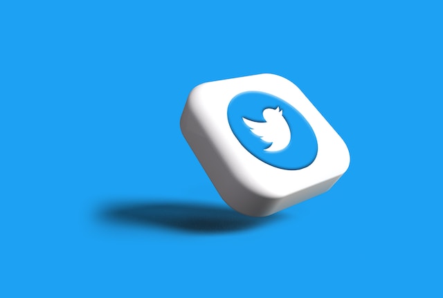 Mavi Twitter simgesinin 3D görüntüsü.